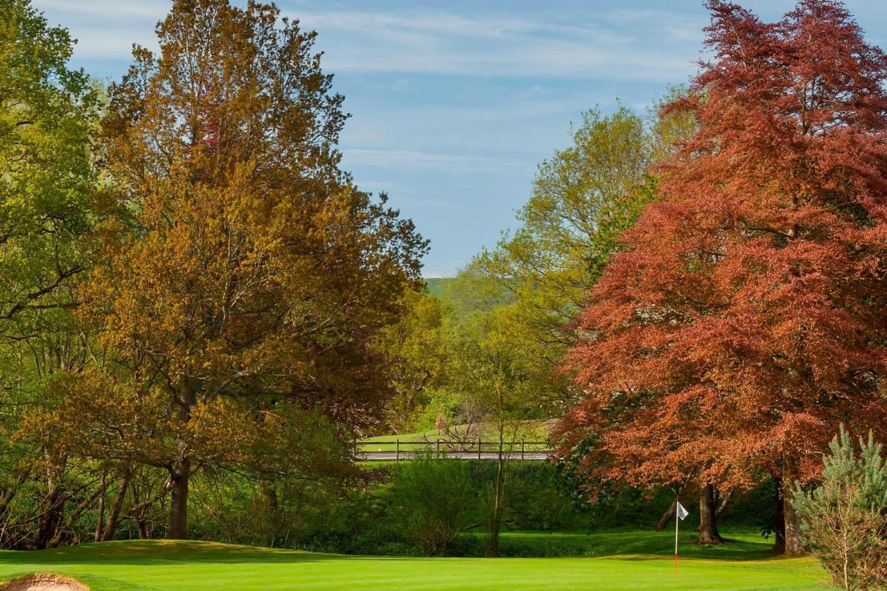Delta By Marriott Tudor Park Country Club